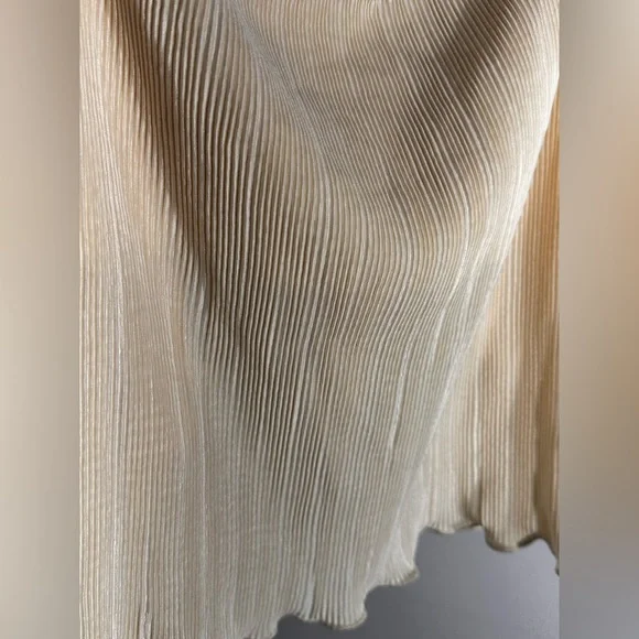 Open edit xl NWT tank top - Picture 2 of 5